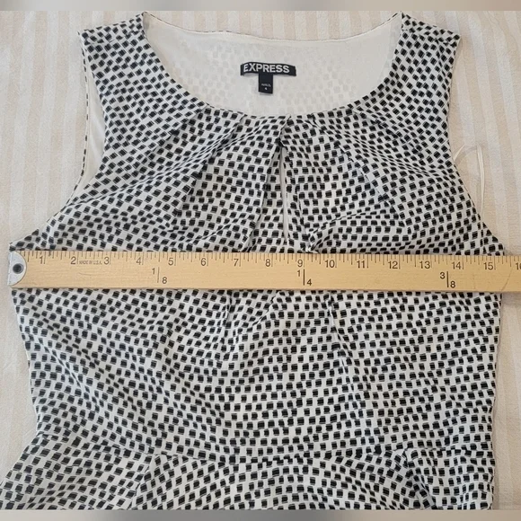 ✨️ EXPRESS A-Line Dress c114 - Picture 2 of 7